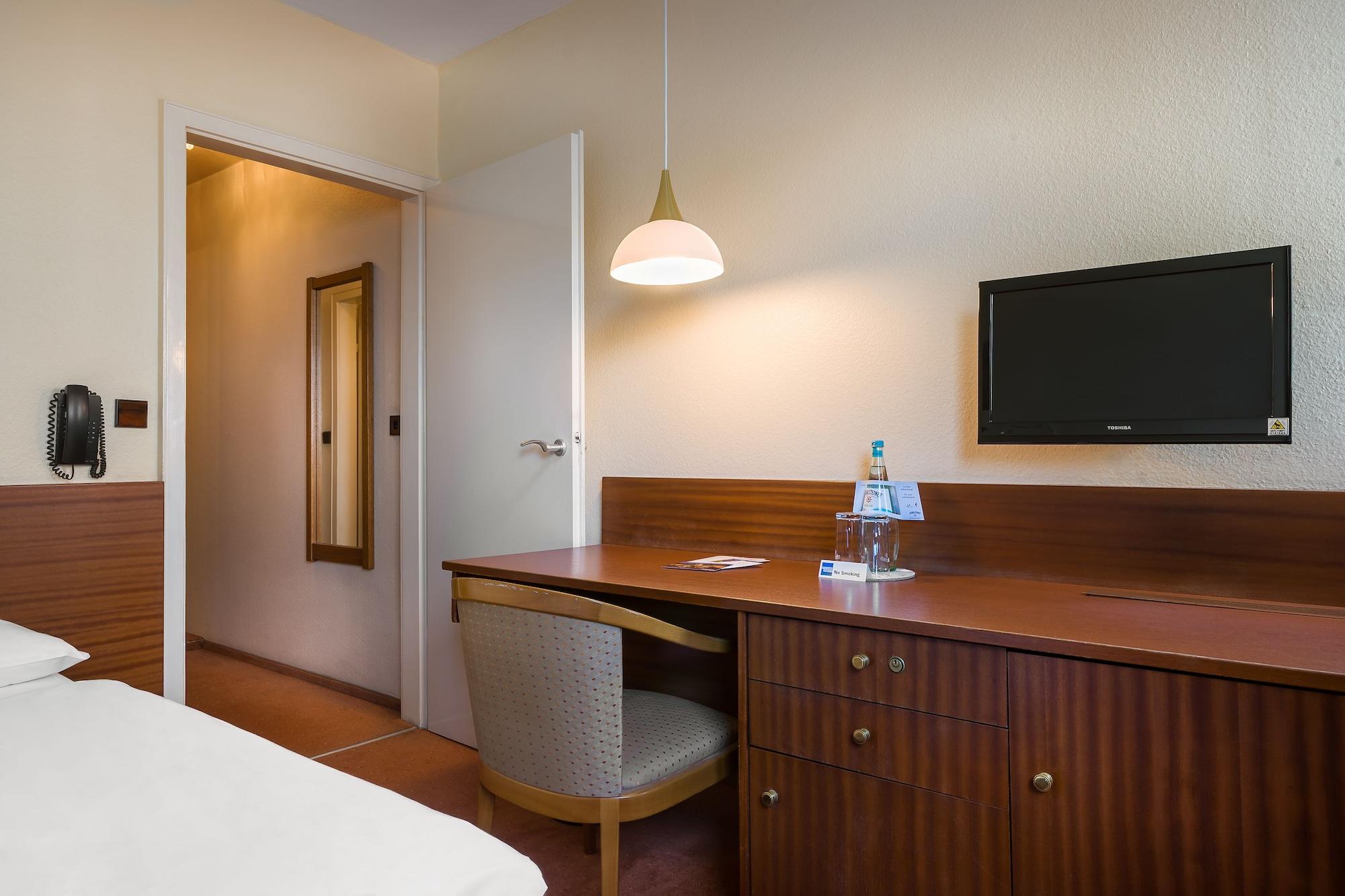 Rieker Hauptbahnhof Hotel 3*