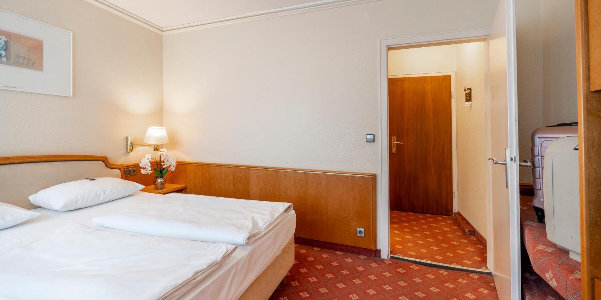 Hotel Rieker Hauptbahnhof 3*