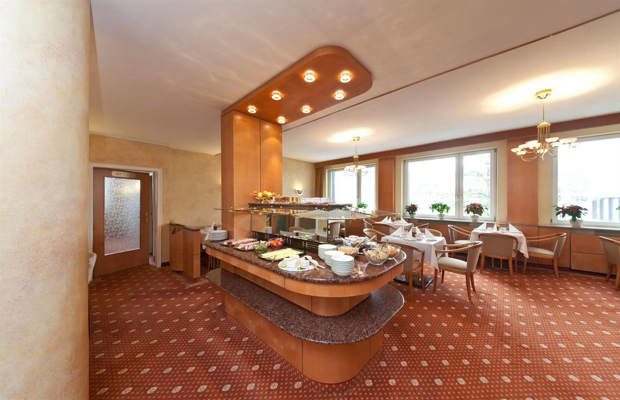Rieker Hauptbahnhof Hotel Stuttgart